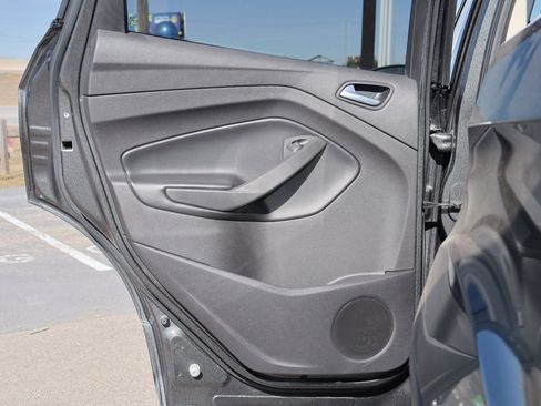 Used 2018 Ford Escape SE w/ SE Sport Appearance Package image 26