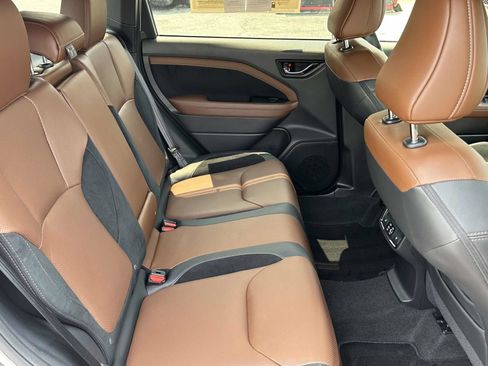 Used 2025 Subaru Forester Touring AWD/4WD image 15