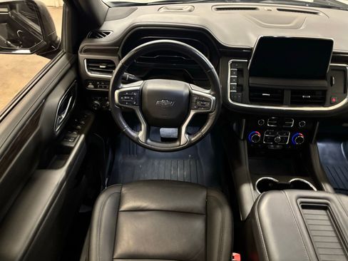 Used 2022 Chevrolet Tahoe Z71 w/ Z71 Off-Road Package AWD/4WD image 12