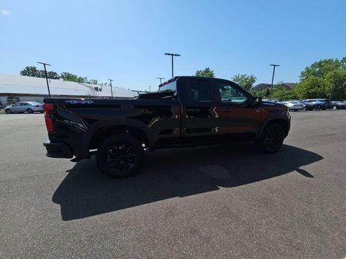 Used 2021 Chevrolet Silverado 1500 Custom AWD/4WD image 10