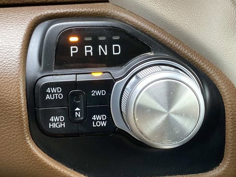 Used 2020 RAM 1500 Laramie image 40