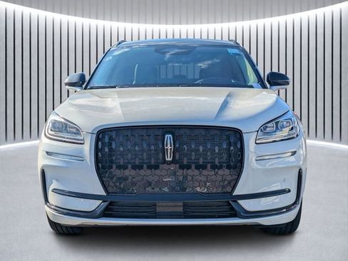 New 2025 Lincoln Corsair Reserve w/ Equipment Group 202A image 9