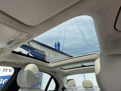 Used 2017 Mercedes-Benz C 300 4MATIC Sedan w/ Premium 3 Package image 28