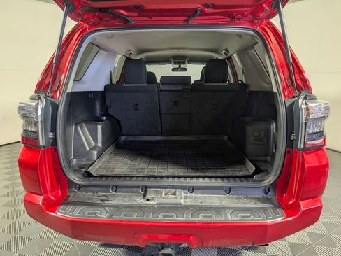 Used 2019 Toyota 4Runner SR5 image 7