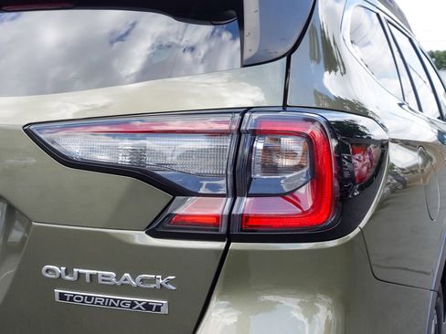 Used 2022 Subaru Outback Touring XT AWD/4WD image 6