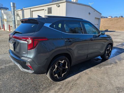Used 2025 Kia Seltos EX w/ EX Sunroof Package image 4
