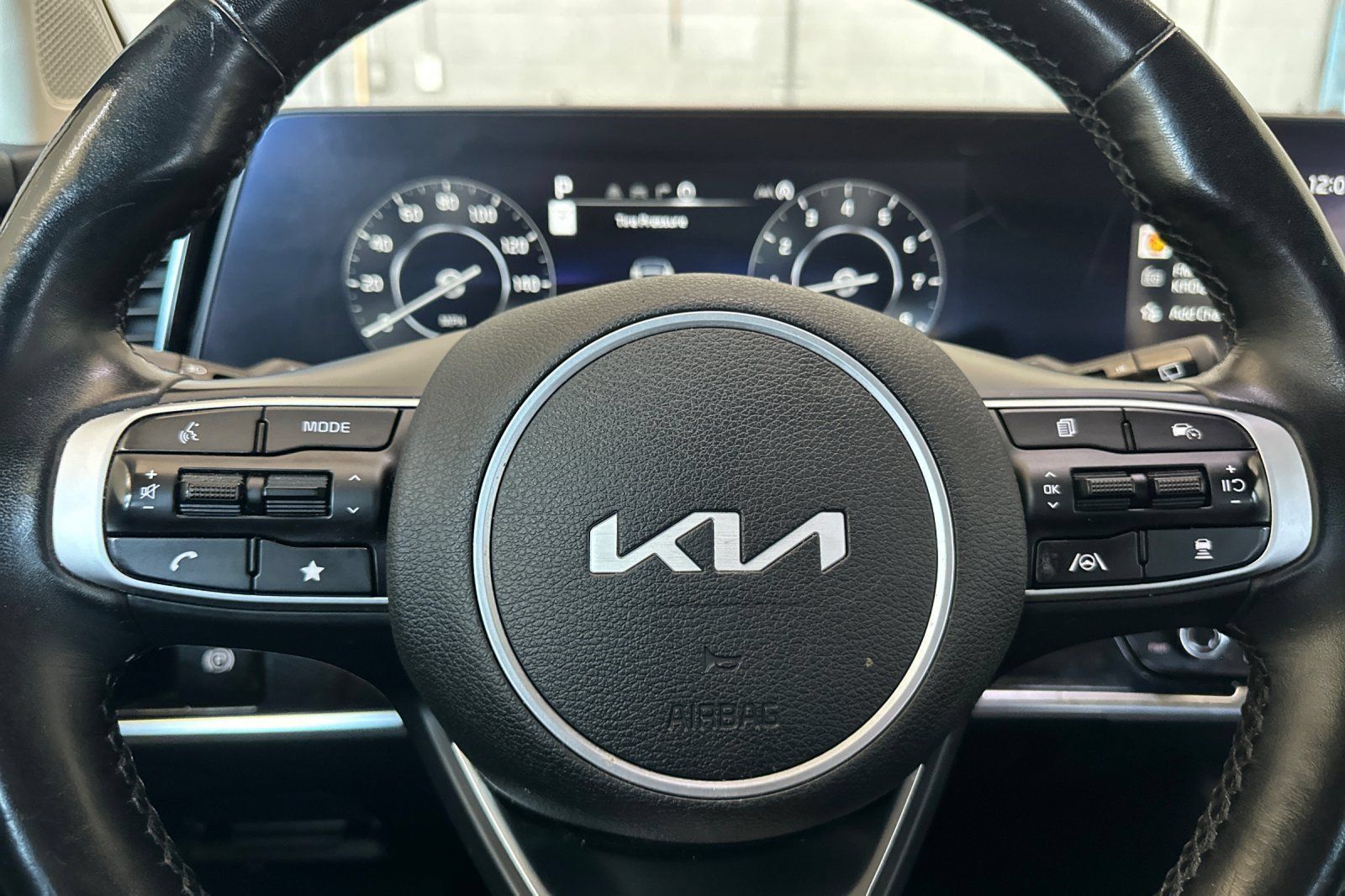 Used 2025 Kia Sportage SX FWD image 26