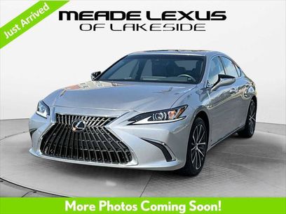 Certified 2025 Lexus ES 350 w/ Premium Package