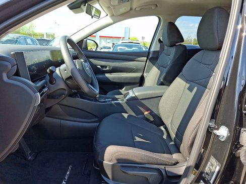 Used 2025 Hyundai Tucson SE AWD/4WD image 14
