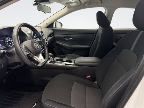 Used 2023 Nissan Sentra SV w/ All-Weather Package FWD image 9