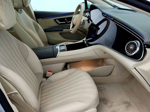 Used 2023 Mercedes-Benz EQS 580 4MATIC Sedan image 24