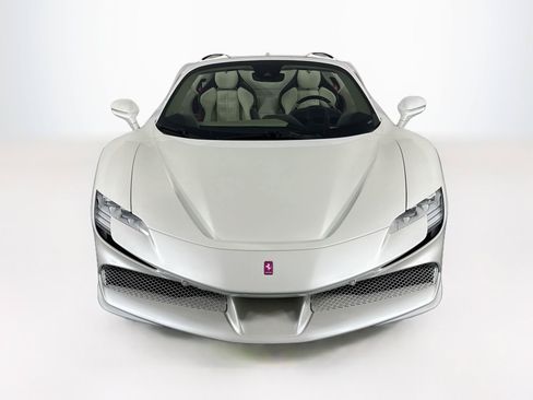 Used 2024 Ferrari SF90 Spider AWD/4WD image 2