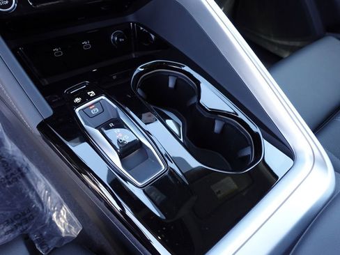 New 2025 Audi Q5 Prestige image 21