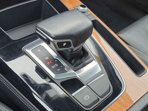 Used 2022 Audi Q5 2.0T Prestige w/ Prestige Package image 35