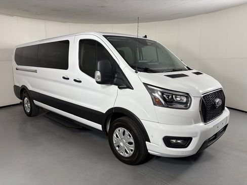 Used 2023 Ford Transit 350 XLT RWD image 2