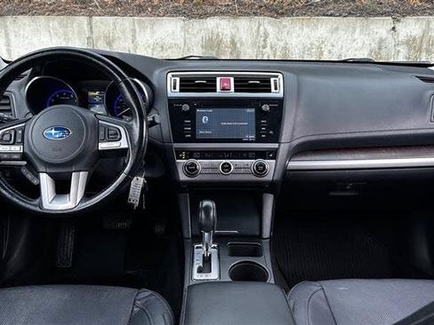 Used 2015 Subaru Outback 2.5i Limited AWD/4WD image 9