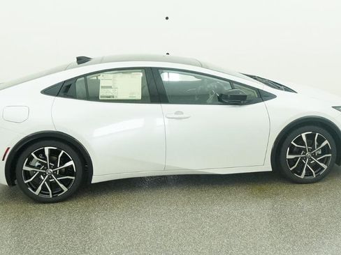 New 2026 Toyota Prius Plug-In Hybrid FWD image 46