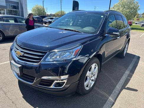 Used 2016 Chevrolet Traverse LT w/ Style and Technology Package AWD/4WD image 4