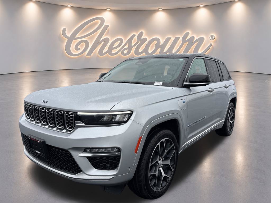 Used 2022 Jeep Grand Cherokee Summit AWD/4WD image 1