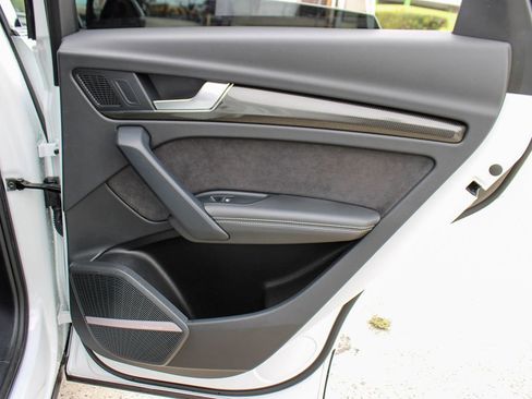 Used 2021 Audi SQ5 Premium Plus w/ Premium Plus Package image 54