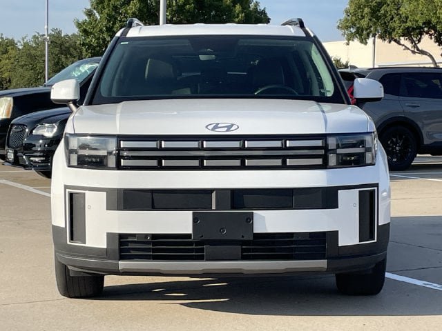 Used 2025 Hyundai Santa Fe SEL FWD image 7