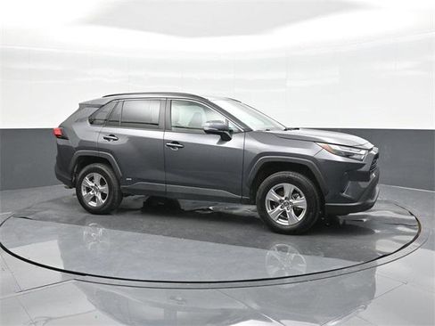 Certified 2025 Toyota RAV4 XLE image 17