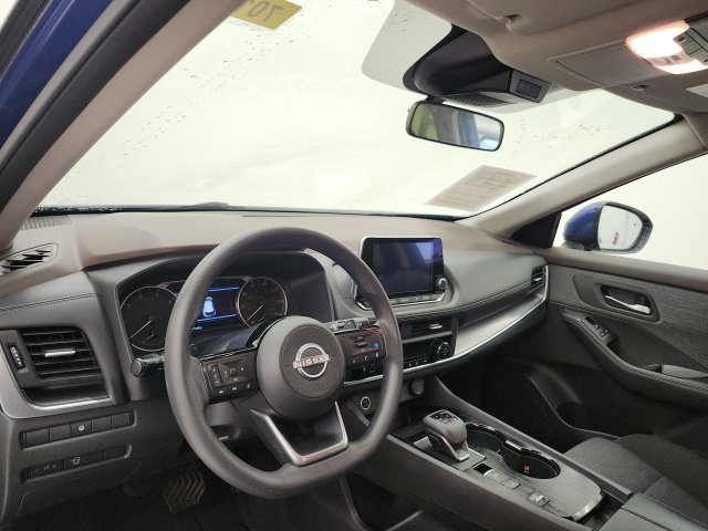 Used 2023 Nissan Rogue SV FWD image 13