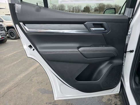 New 2026 GMC Terrain Elevation w/ Elevation Premium Package image 25