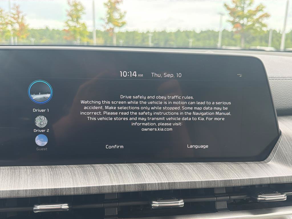 Used 2025 Kia Telluride EX w/ EX Captain's Chair Package AWD/4WD image 18