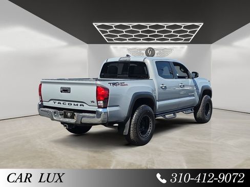 Used 2019 Toyota Tacoma TRD Off-Road RWD image 5