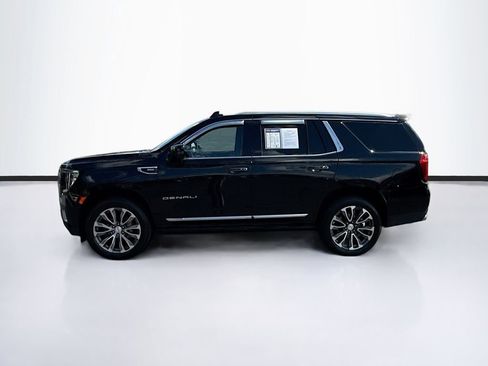 Used 2021 GMC Yukon Denali w/ Denali Premium Package image 4