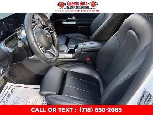 Used 2021 Mercedes-Benz GLB 250 4MATIC w/ Premium Package image 10