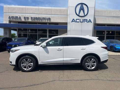 Used 2026 Acura MDX SH-AWD image 2