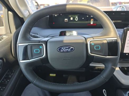 Used 2025 Ford Expedition Max Active image 12