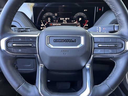 Used 2025 GMC Yukon XL Denali RWD image 25