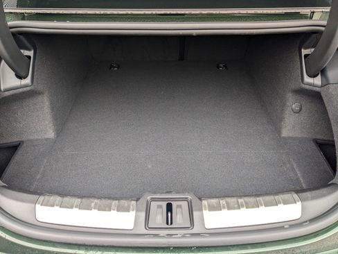 Used 2025 Porsche Taycan image 21