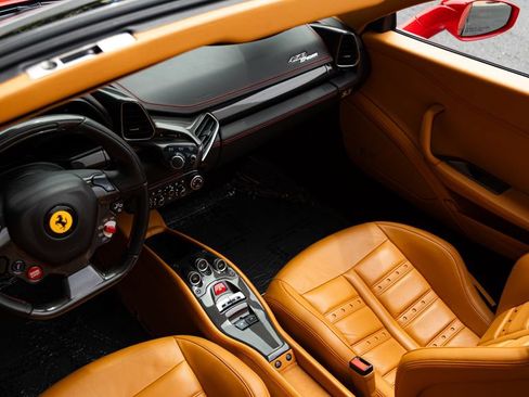 Used 2015 Ferrari 458 Spider RWD image 16