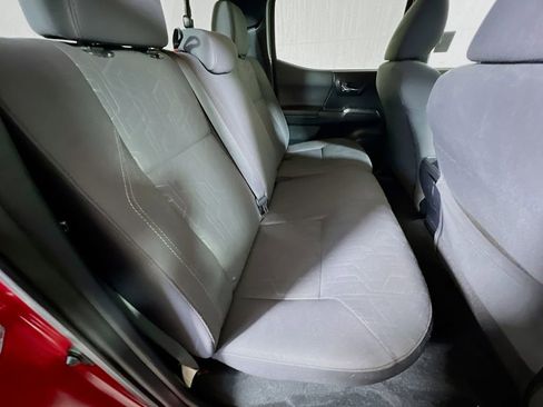 Certified 2016 Toyota Tacoma SR5 RWD image 23