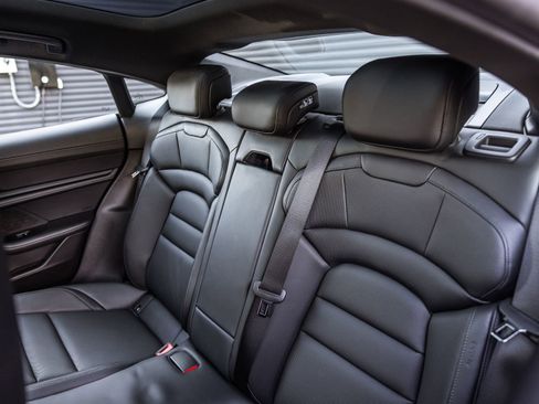 Certified 2023 Porsche Taycan image 17