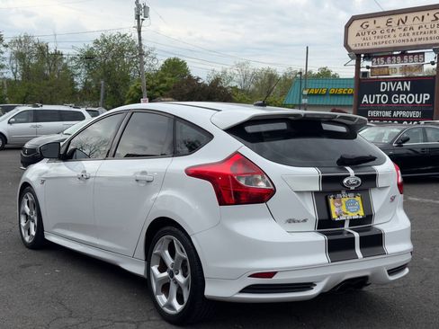 Used 2014 Ford Focus ST w/ Equipment Group 202A FWD image 4