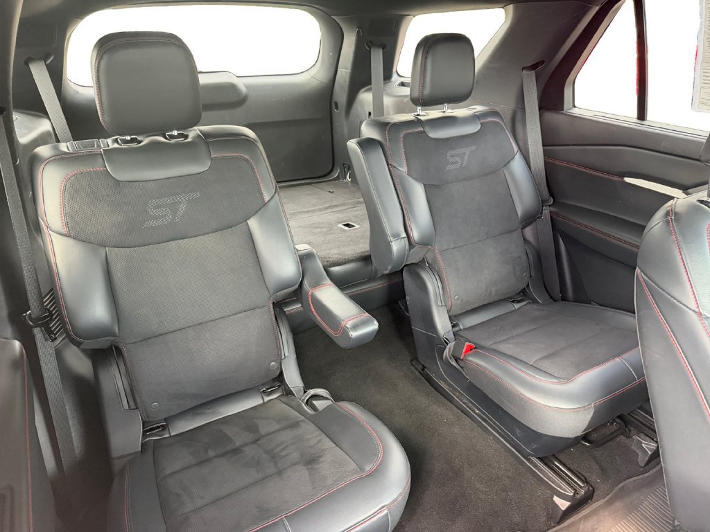 Used 2025 Ford Explorer ST AWD/4WD image 30