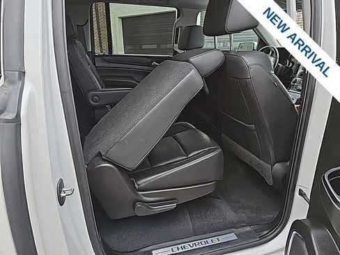 Used 2019 Chevrolet Suburban Premier image 25