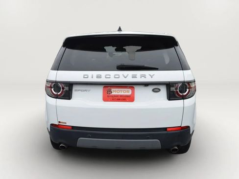 Used 2018 Land Rover Discovery Sport SE image 5