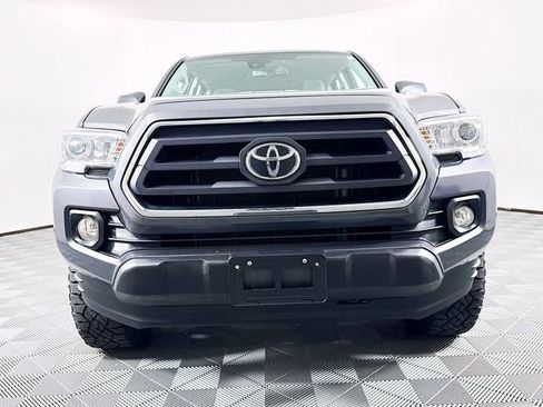 Certified 2022 Toyota Tacoma SR5 image 2
