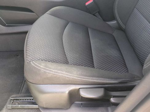 Used 2024 GMC Terrain SLE FWD image 18