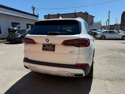 Used 2019 BMW X5 xDrive40i w/ Convenience Package AWD/4WD image 3