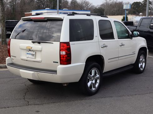 Used 2011 Chevrolet Tahoe LTZ image 10