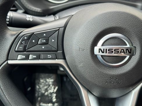 Used 2023 Nissan Sentra S FWD image 19