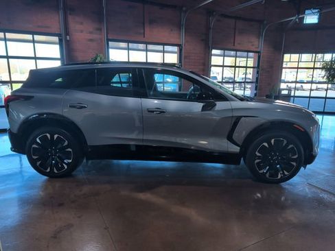 Used 2024 Chevrolet Blazer EV RS AWD/4WD image 9