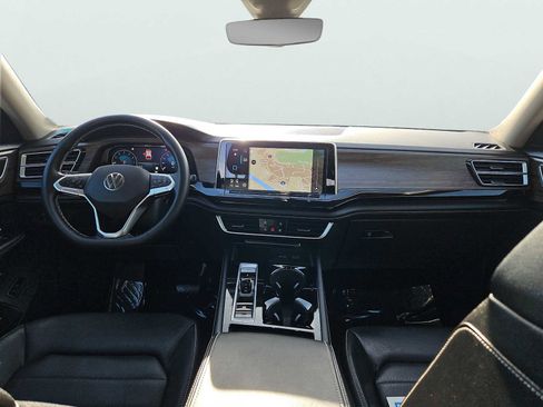 Certified 2024 Volkswagen Atlas SEL image 11